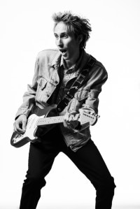 Solo Musician Photography